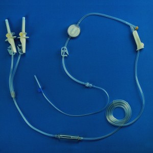 Manufactur standard Fistula Needle Set - Infusion Set With Precise Filter And Two Spikes – Zhongbaokang Medical