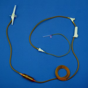 Lightproof Infusion Set With One Spike